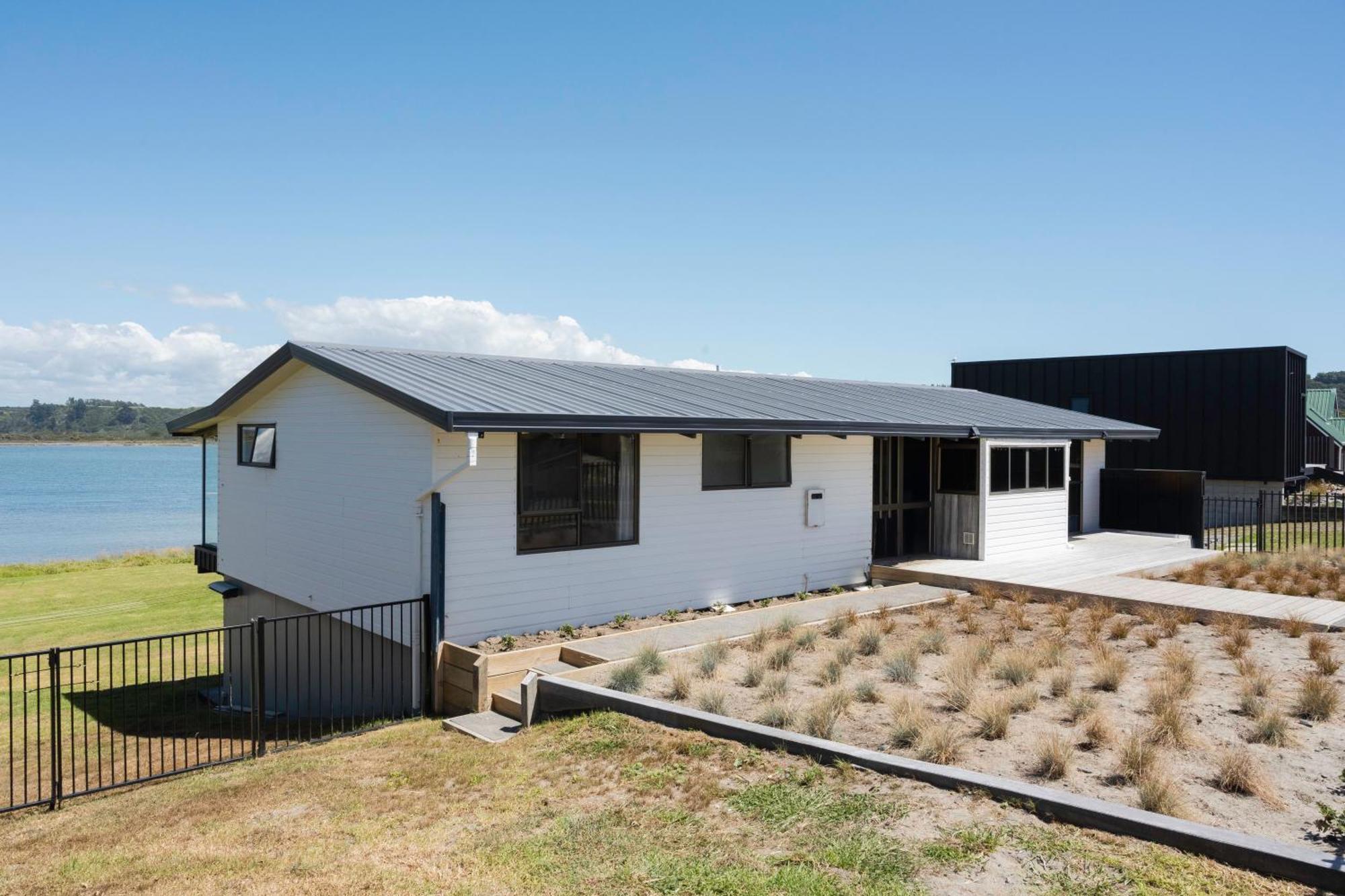 Pukehina Estuary Sunset Views Holiday Home Esterno foto